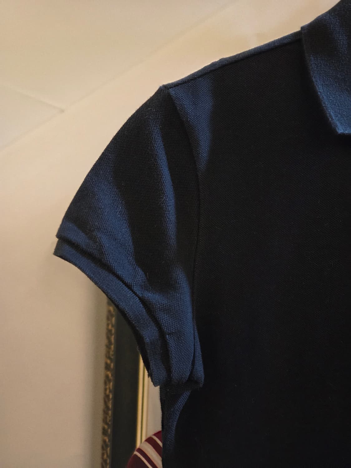 Burberry 버버리 블랙 민트로고 카라티 상품이미지4