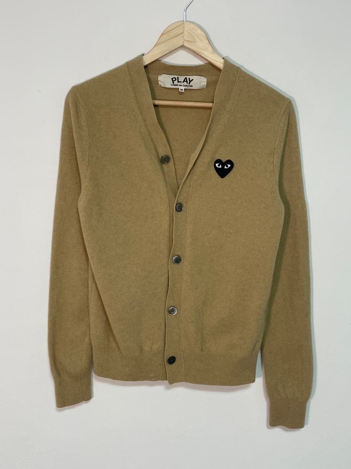 꼼데가르송 샌드베이지 블랙와펜 가디건
 상품이미지3