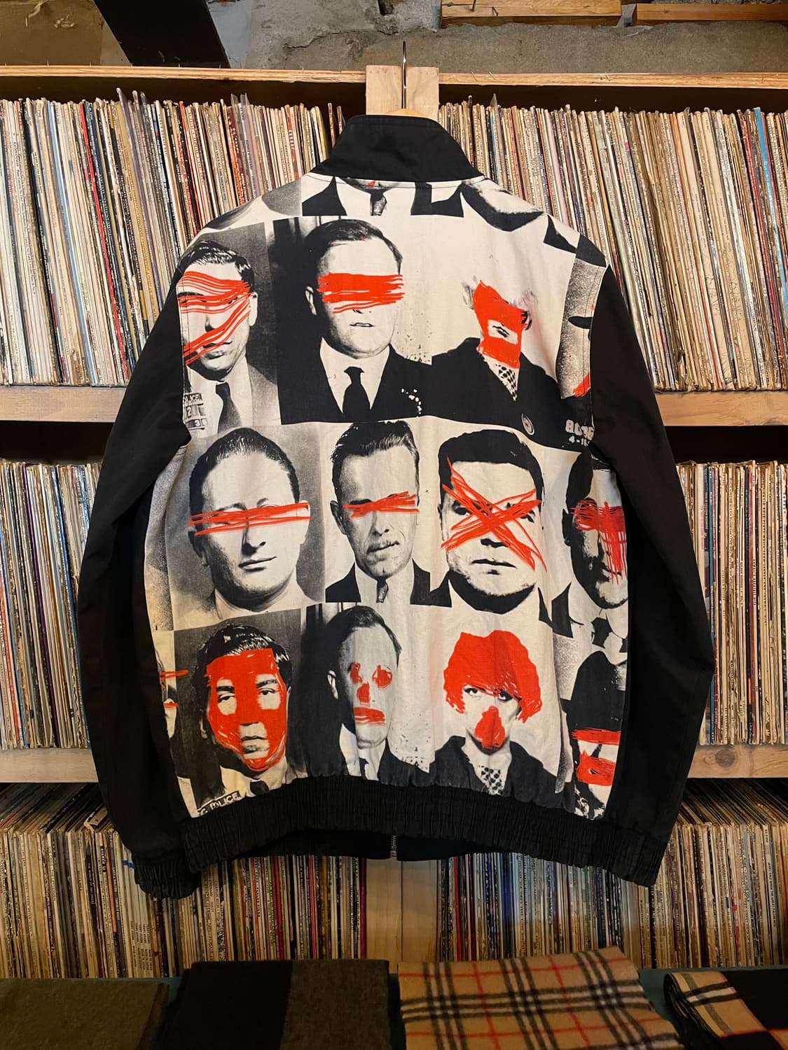 암낫어휴먼비잉 후아유 트랙탑 자켓 상품이미지6