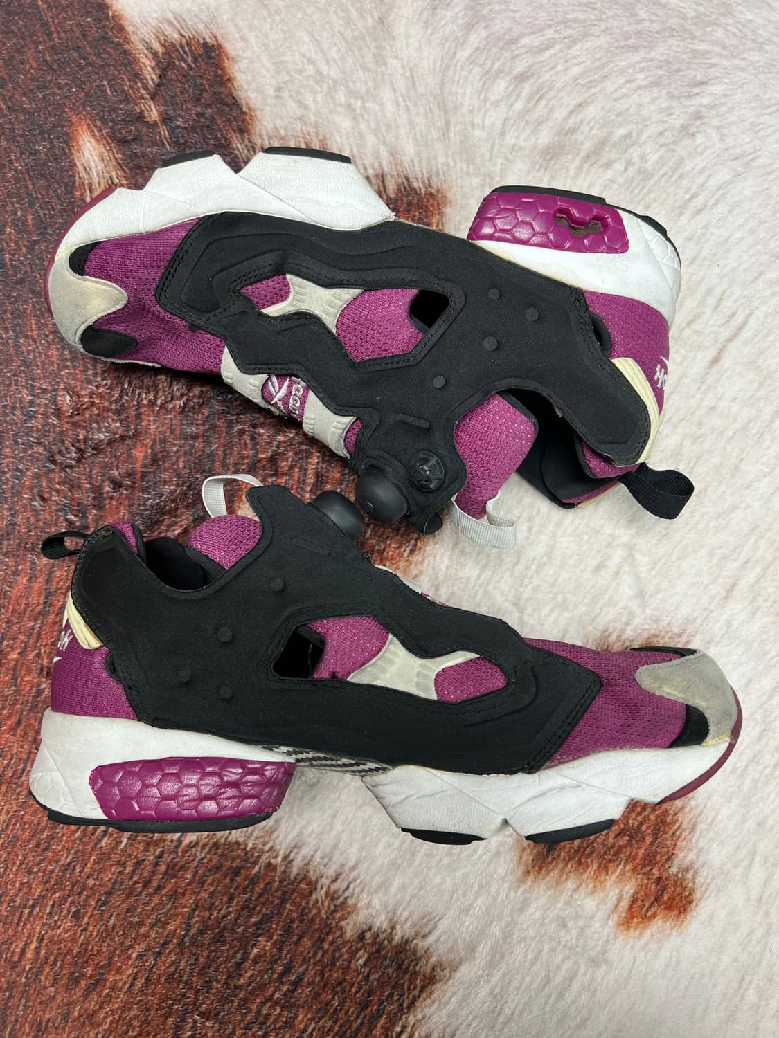 리복 인스타펌프 퓨리 퍼플 270 상품이미지2