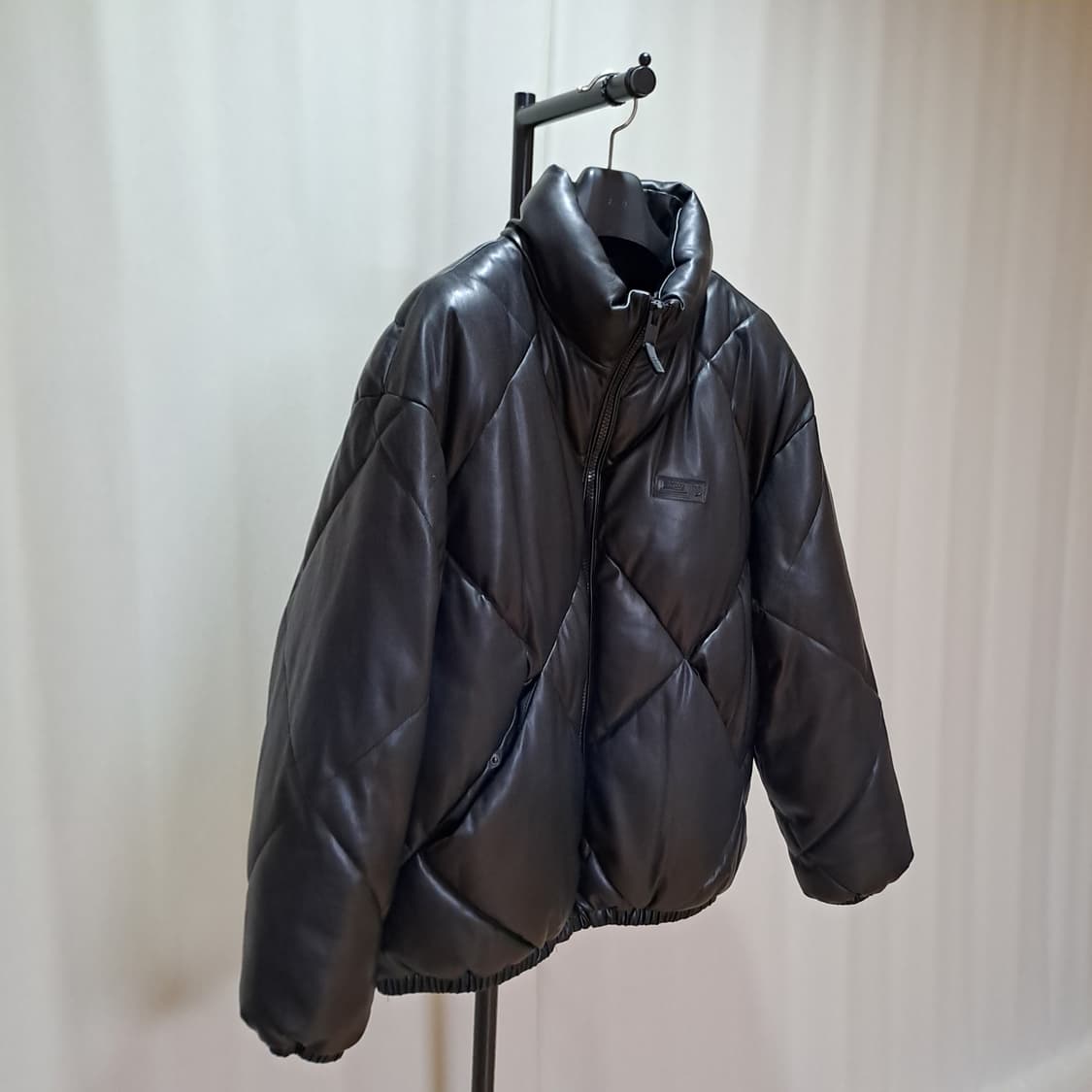 (택포) ZARA 페이크 레더 빅퀼팅 패딩 자켓 L A922 상품이미지5