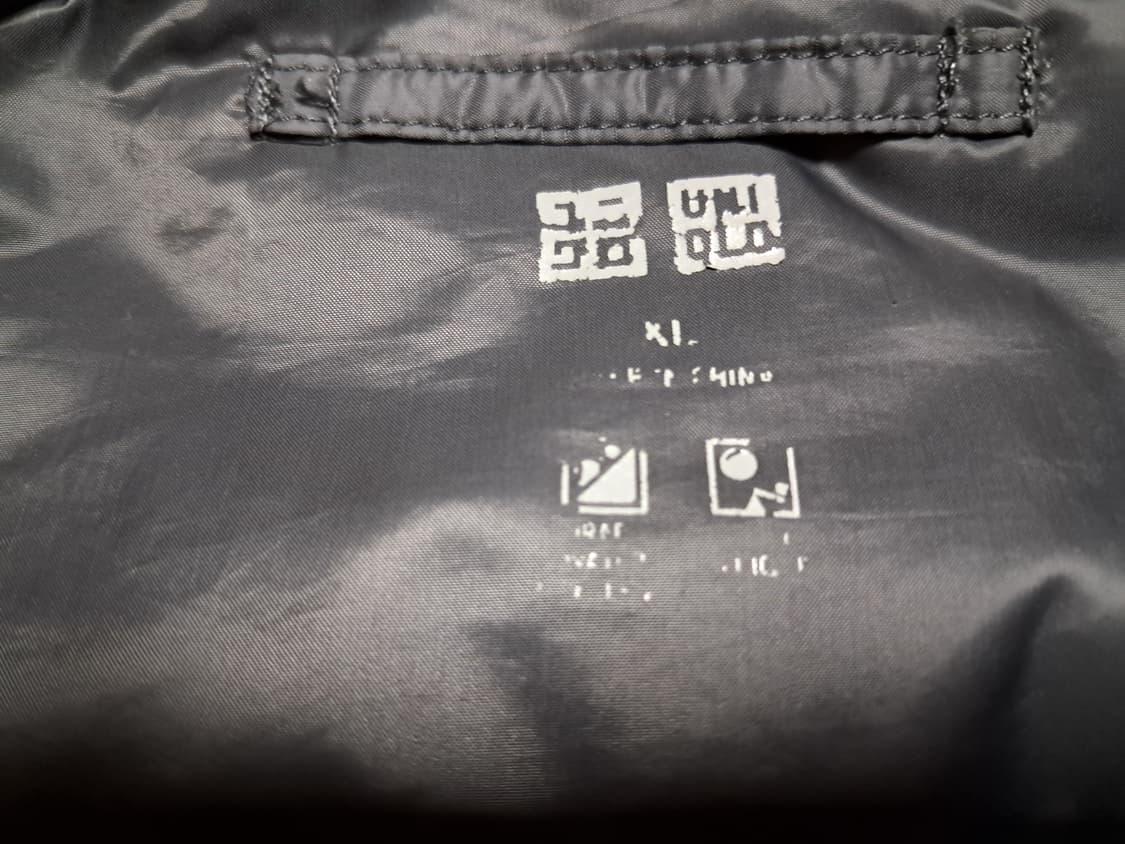 유니클로 경량 패딩조끼 XL 상품이미지7