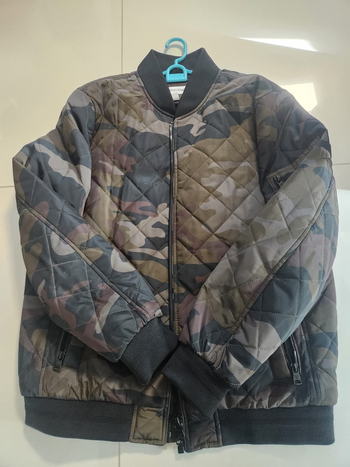 [캘빈클라인] 남여공용 퀼팅 봄버 베이스볼 자켓 점퍼 상품이미지2