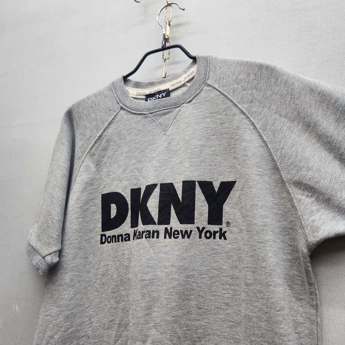 90'S DKNY 빅로고 스웻 반팔티 M 남여공용 상품이미지3