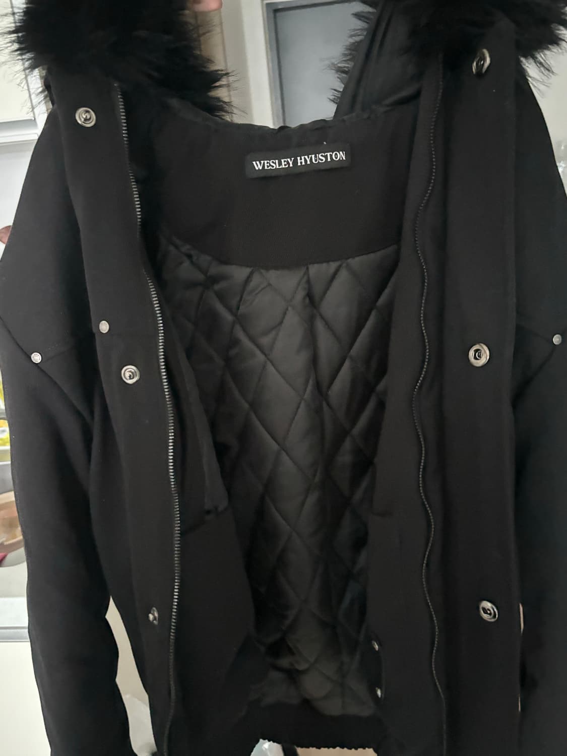 웨슬리 휴스턴 fur hood wool jumper black 상품이미지3