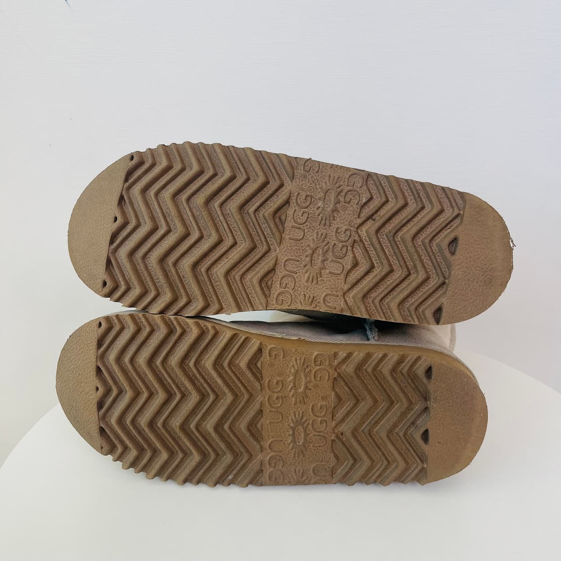 UGG 어그 클래식 부츠 US 5 (215) 상품이미지7