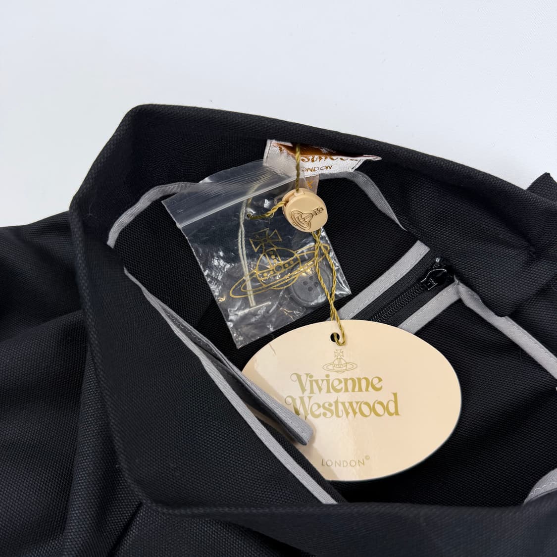 비비안웨스트우드 런던 언발란스 스커트 새상품 상품이미지4