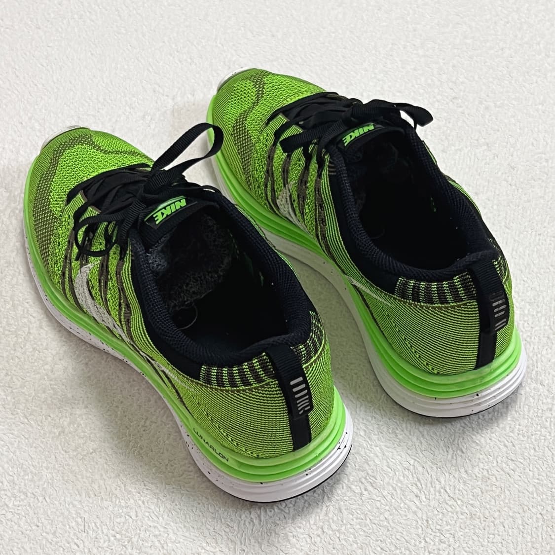 나이키 플라이니트 루나1+ 일렉그린 상품이미지5
