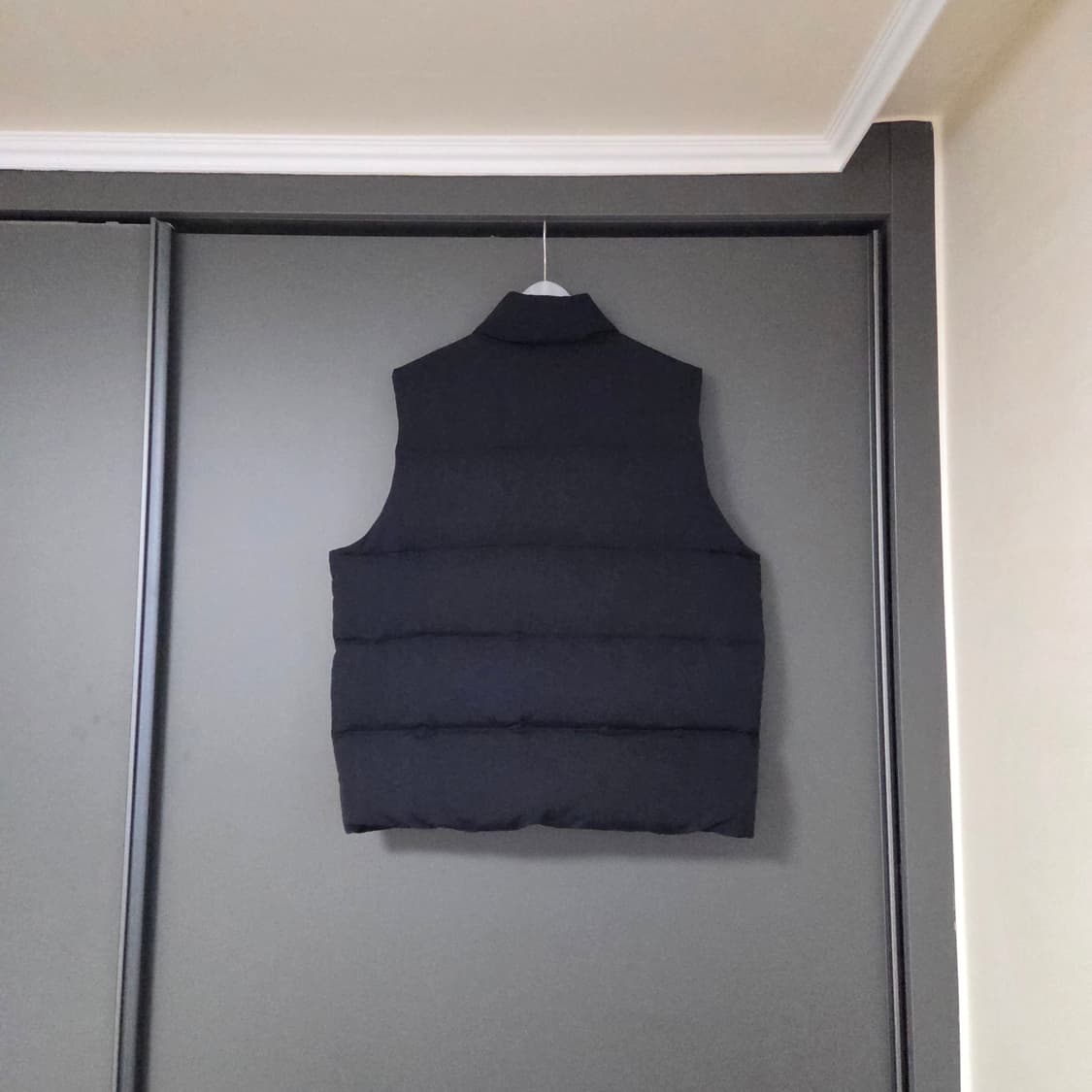 [1] 우드비 x 아워셀브스 덕다운 베스트 블랙 / 아워셀브즈 패딩 조끼 상품이미지2