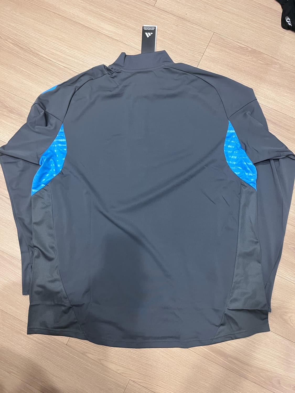 [새상품] 25/26 뉴캐슬 유나이티드 트레이닝 탑 상품이미지3