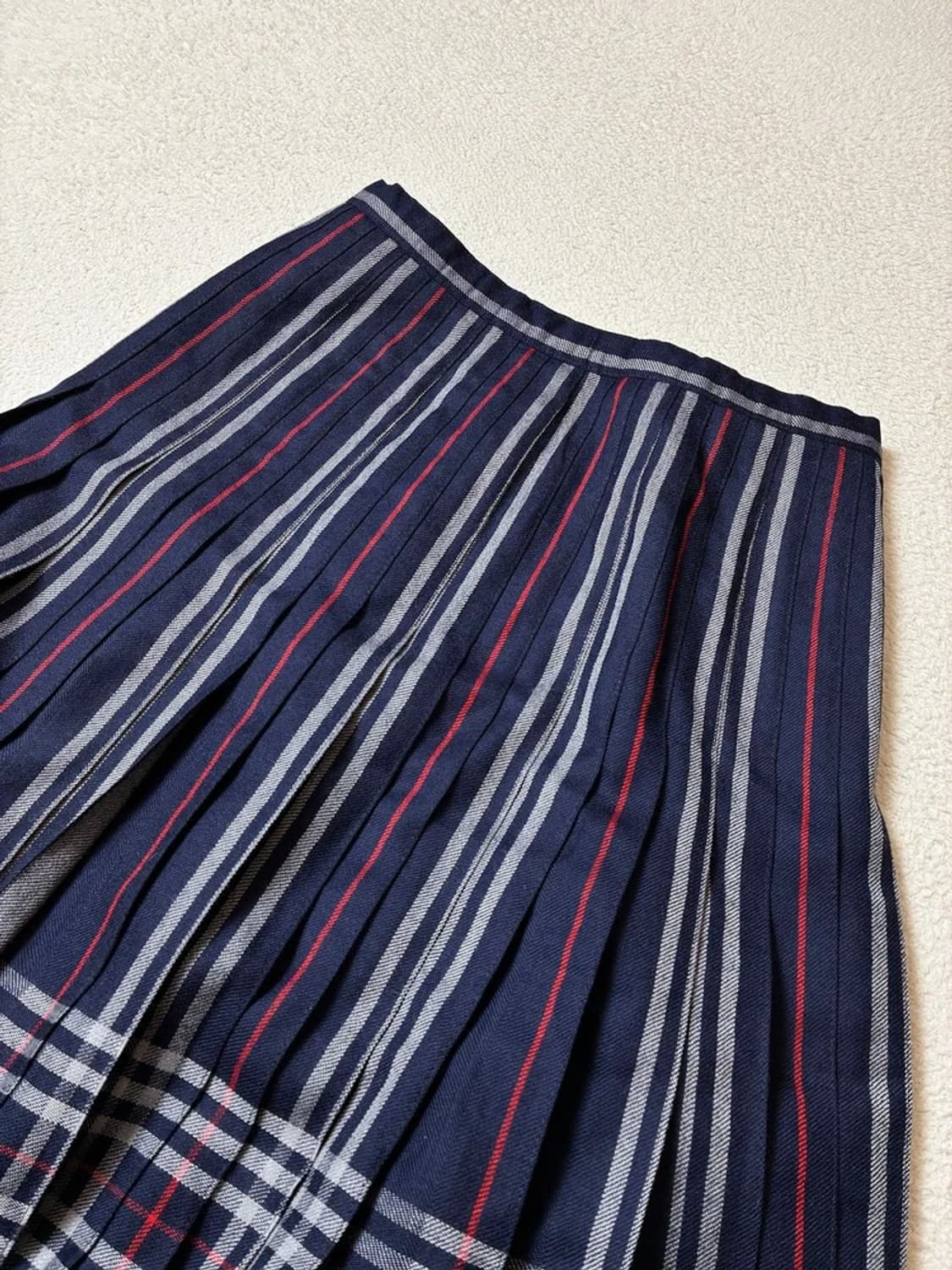 버버리 90's 리버시블 플리츠 스커트 PN7598 상품이미지4