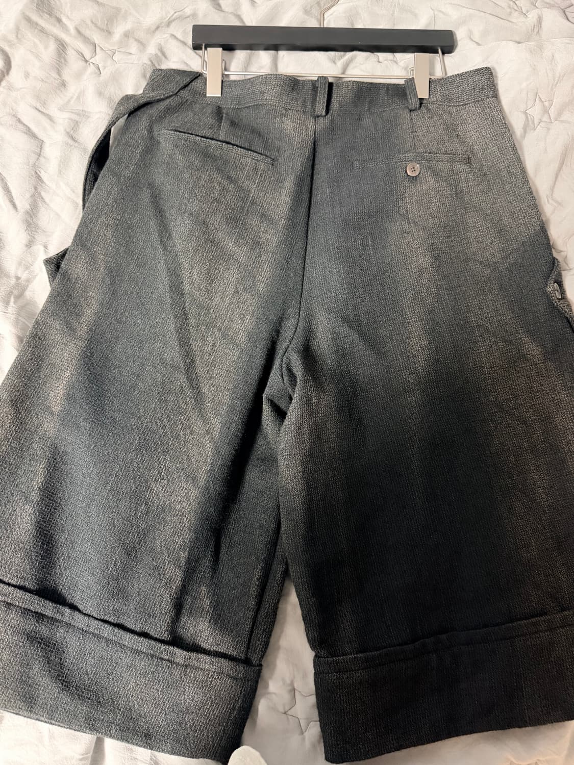 지용킴 선블리치드 스트랩 하프 트라우져 상품이미지4