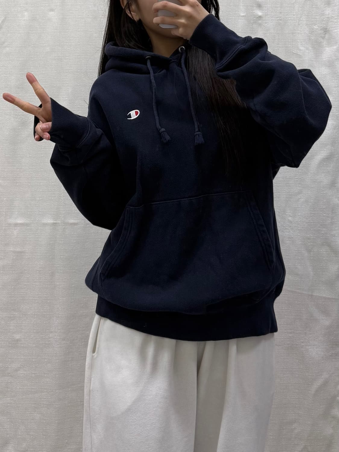 챔피온 네이비 후드티 상품이미지2