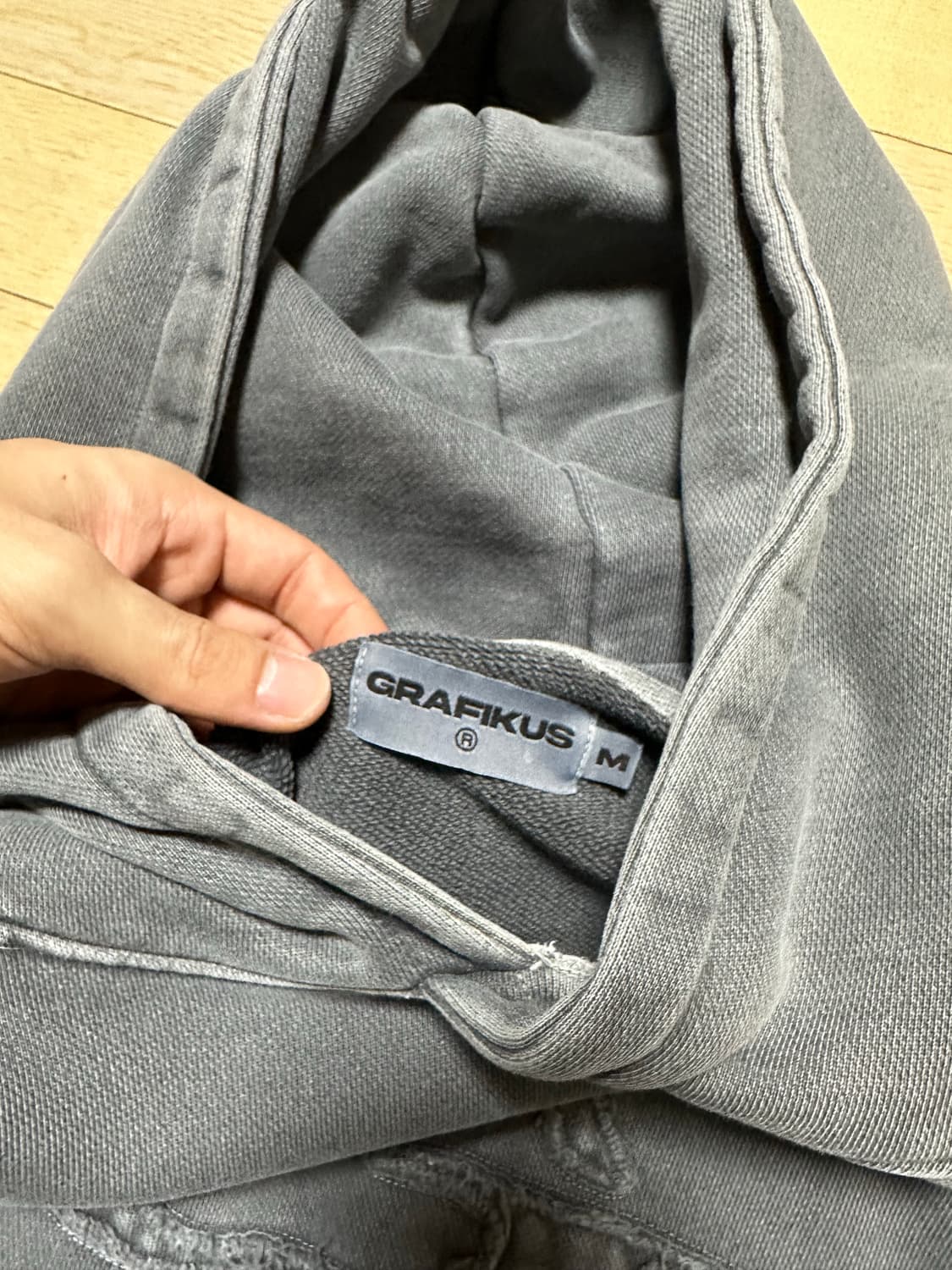 그래피커스 피그먼트 크롭 후드티  상품이미지5