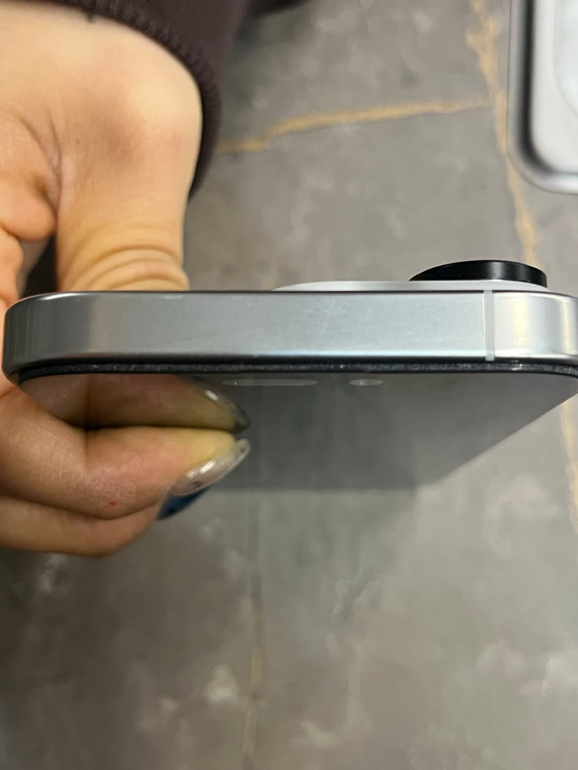 아이폰16pro 128GB 화이트티타늄 상품이미지6