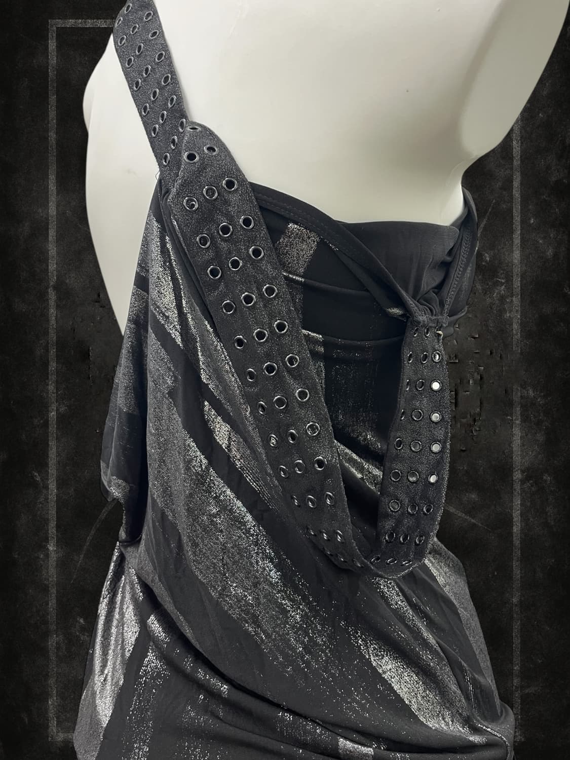 ‘SALVAGE' metalic damaged chain top 상품이미지4