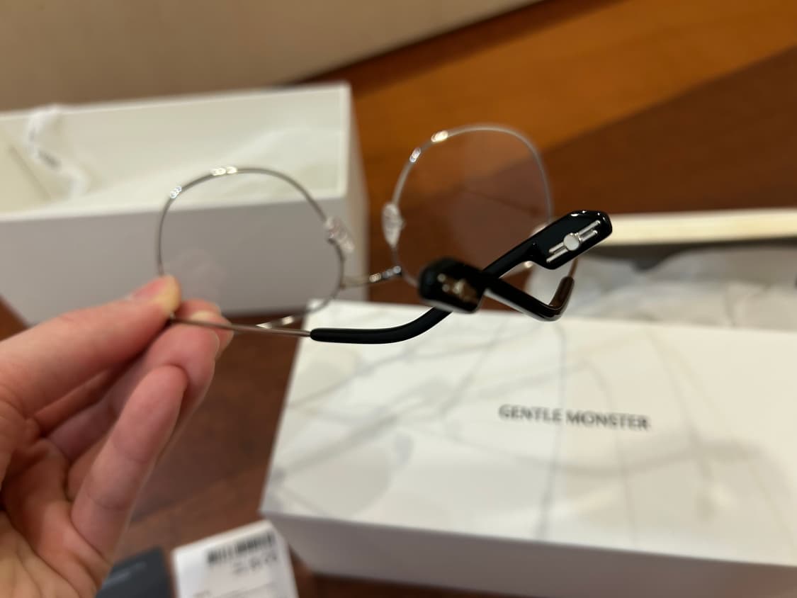 젠틀몬스터 ONIL-02 실버 안경 상품이미지4
