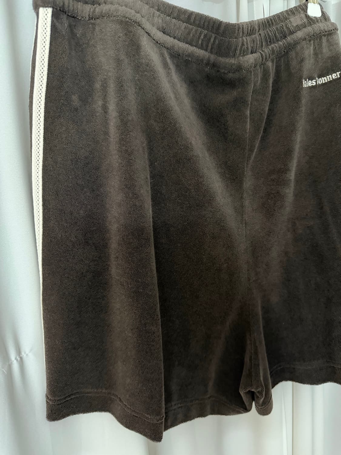 아디다스 x 웨일스 보너 타월 쇼츠 다크 브라운 상품이미지5