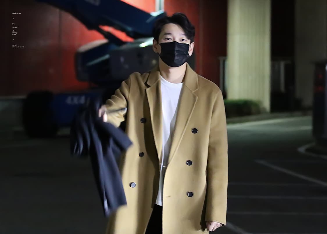 솔리드옴므 베이지 오버핏 핸드메이드 더블코트 48사이즈 상품이미지9