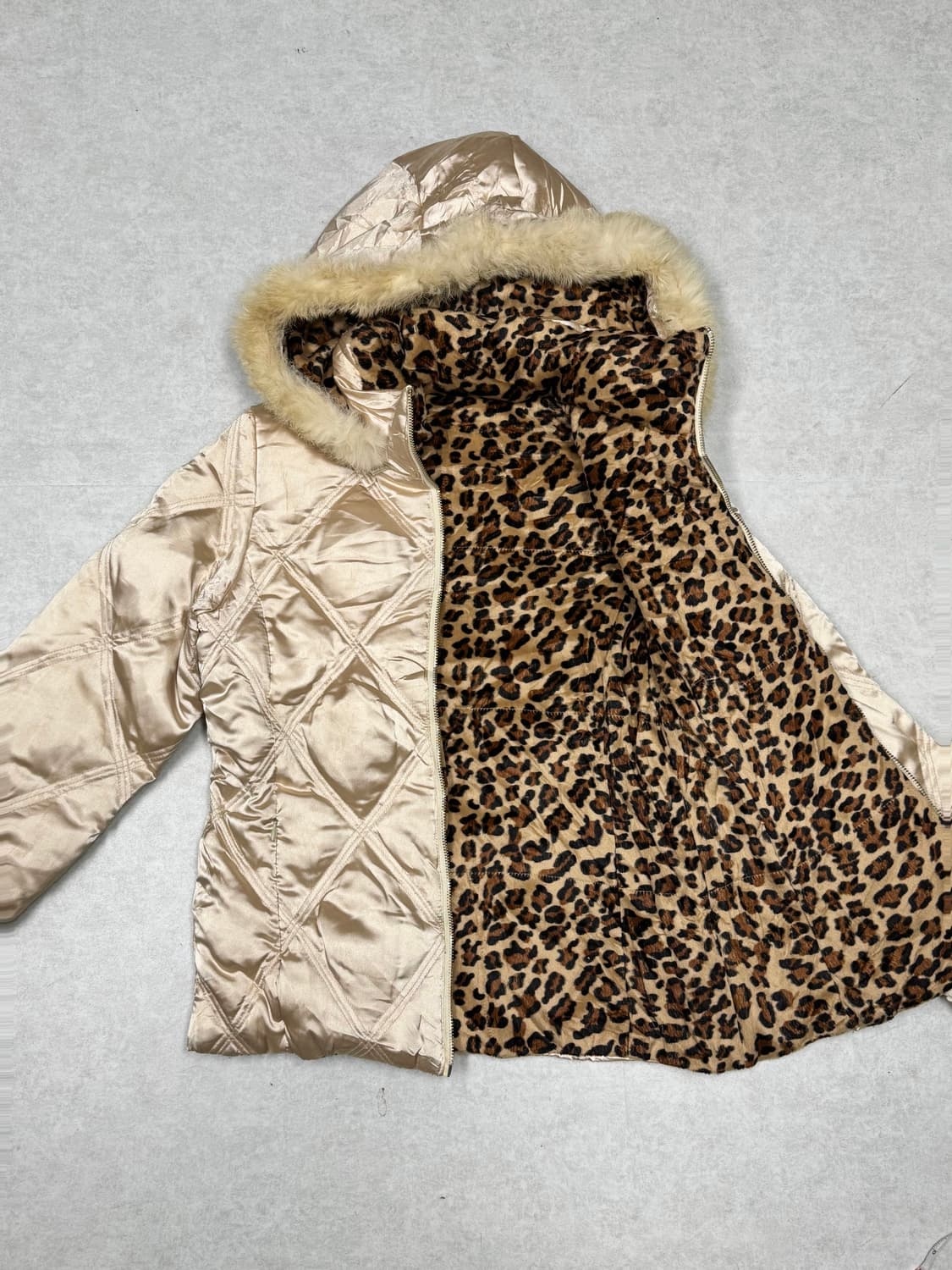 갸루 울프죠 레오파드 리버시블 패딩 상품이미지3