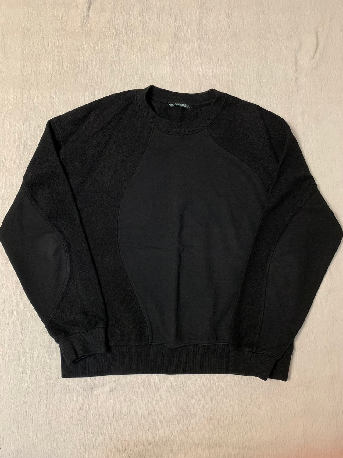 앤더슨벨 22FW 인사이드아웃 커브드 스웻셔츠 블랙 XL 상품이미지1
