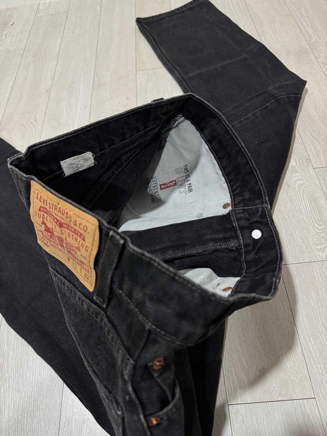 90’s 리바이스 505 흑청 데님 팬츠 상품이미지4
