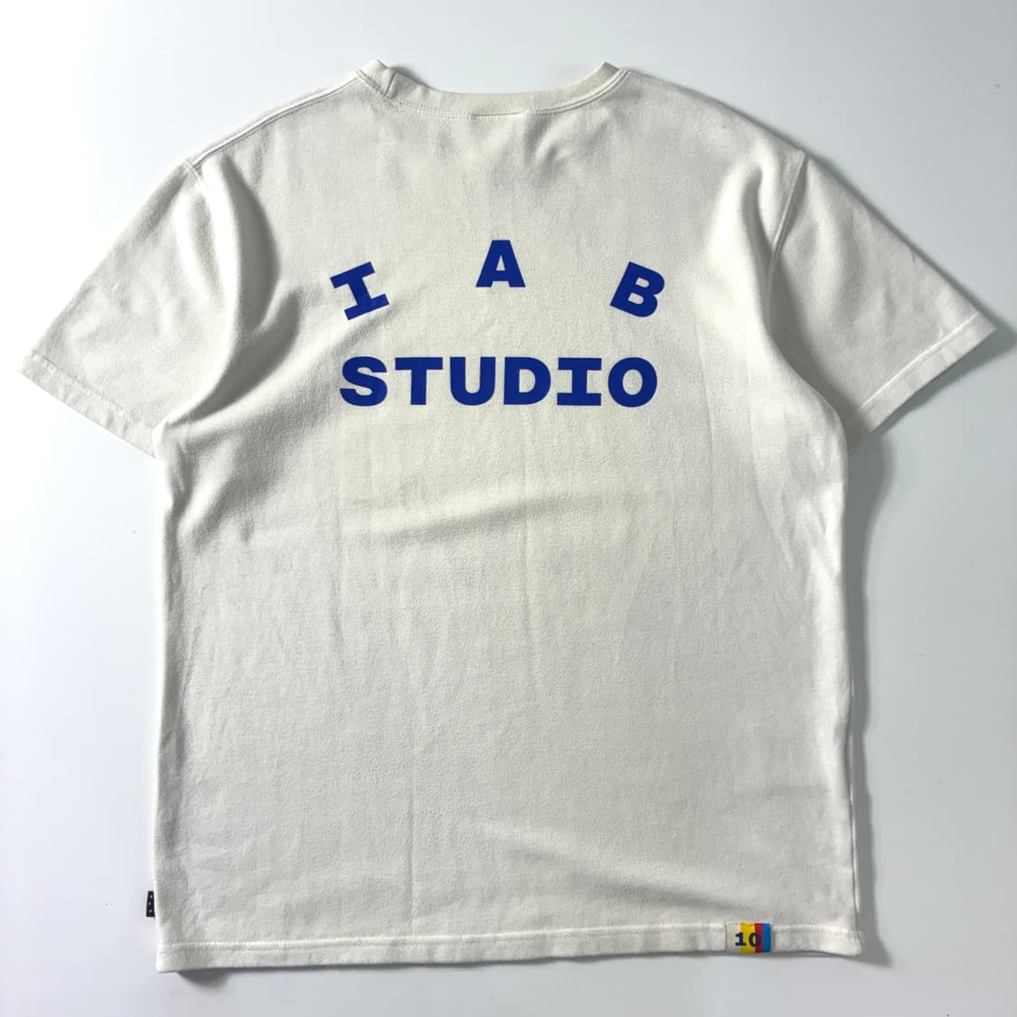 IAB studio  아이앱스튜디오 스펠아웃 화이트 반팔티셔츠  상품이미지2