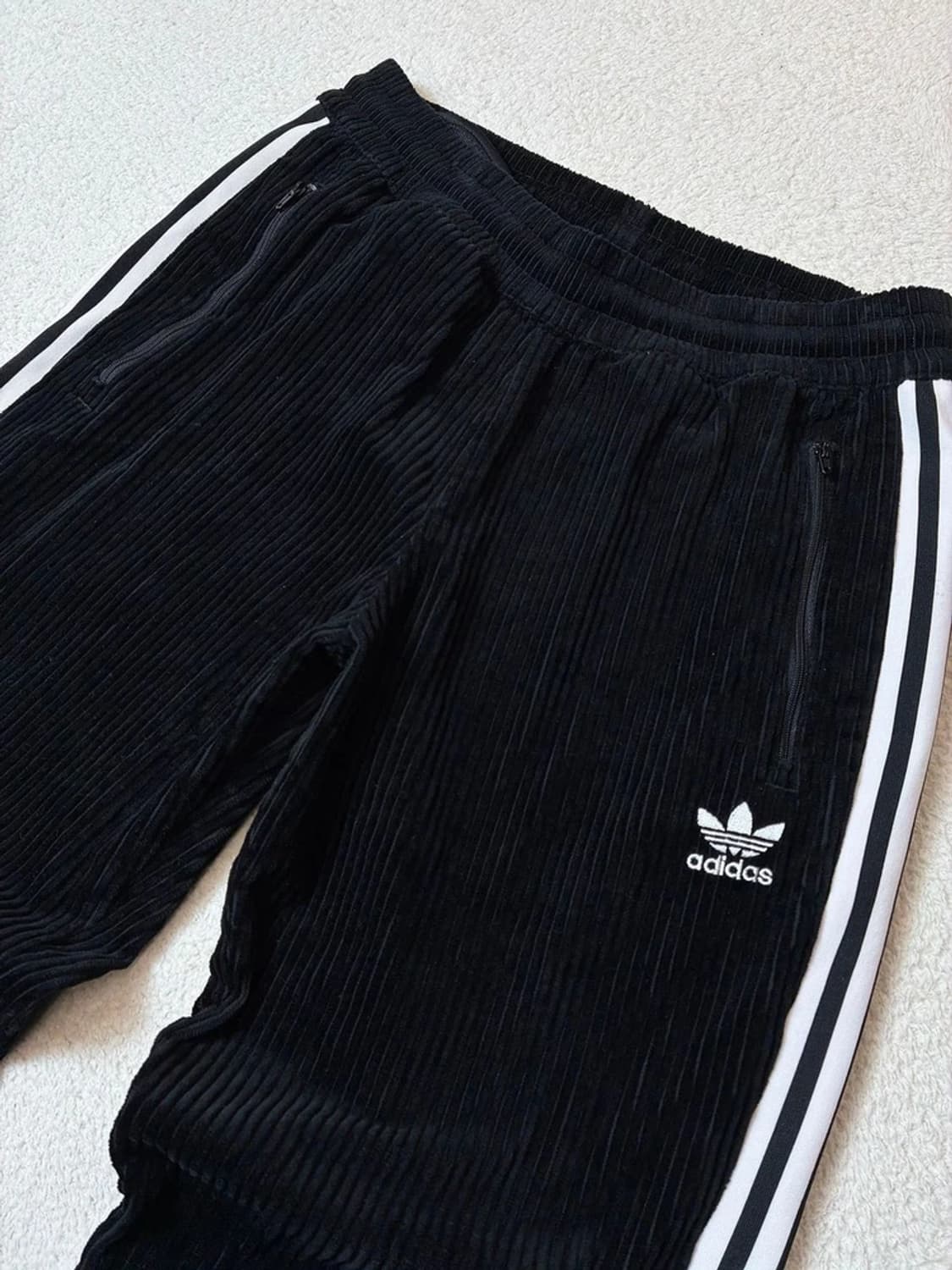 아디다스 파이어버드 코듀로이 스트레이트 3s 팬츠 PN6966 상품이미지2