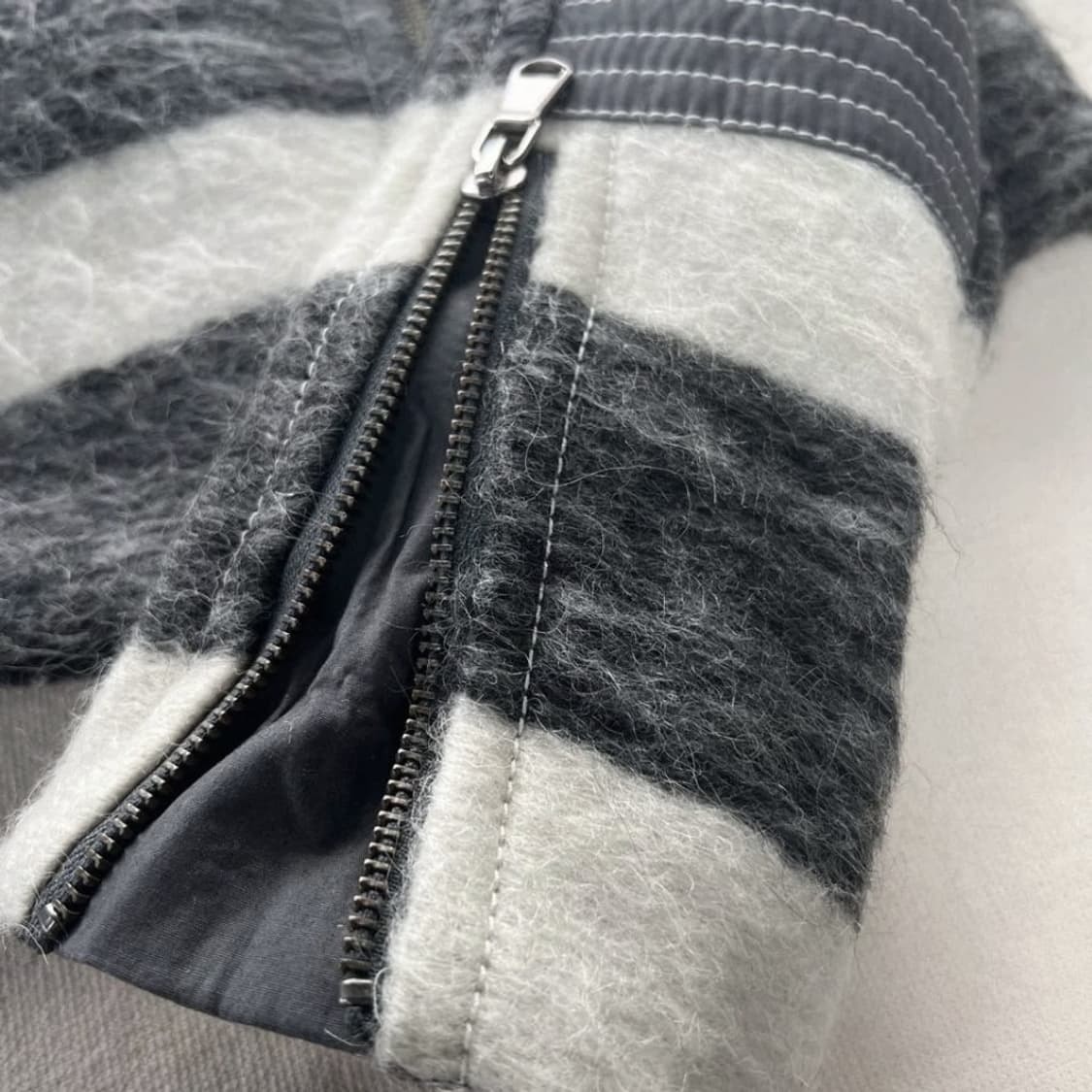 마크제이콥스 알파카 울 집업 자켓 상품이미지4