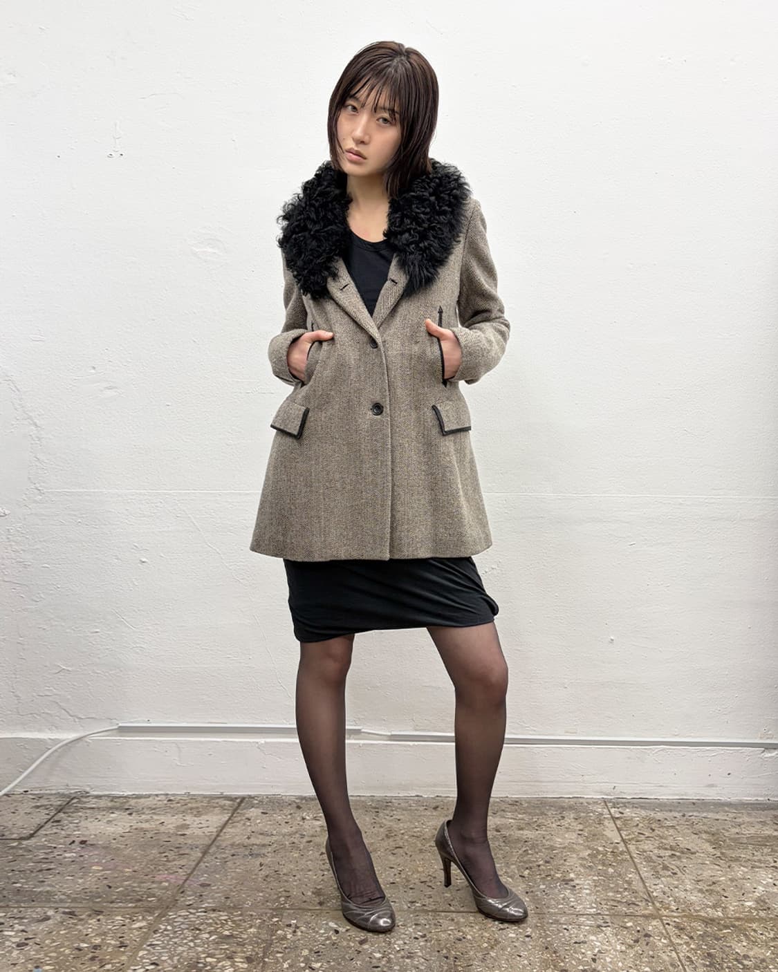 띠어리 퍼 트리밍 헤링본 하프 코트 상품이미지6