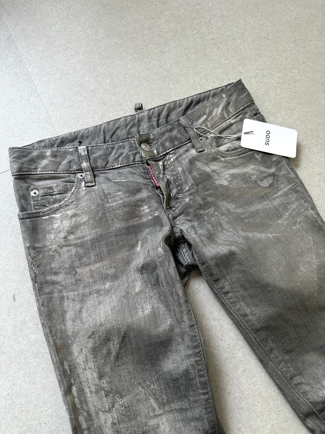 디스퀘어드 2000s 러스티 실버 왁스코팅 슬림진 상품이미지5