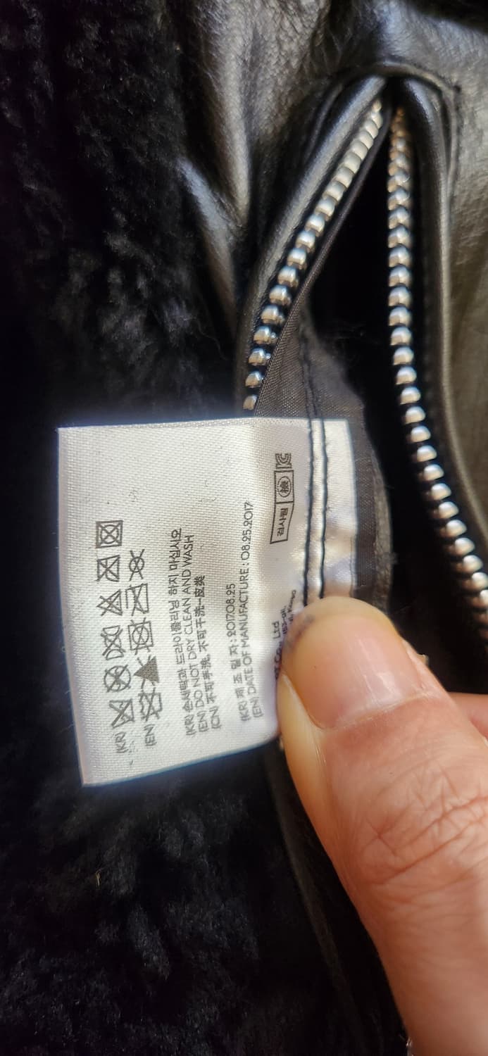 블랙 무스탕 양털 가죽 자켓 - 앤더슨벨 상품이미지4