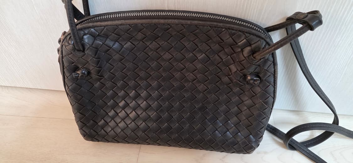 보테가베네타 크로스백 상품이미지1