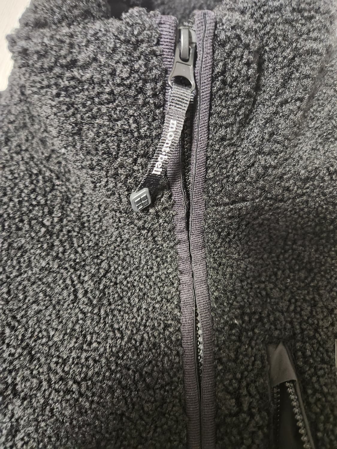 새상품급)몽벨 남성 플리스 자켓 사이즈100(L)


여러 중고사이트에도 상품이미지2