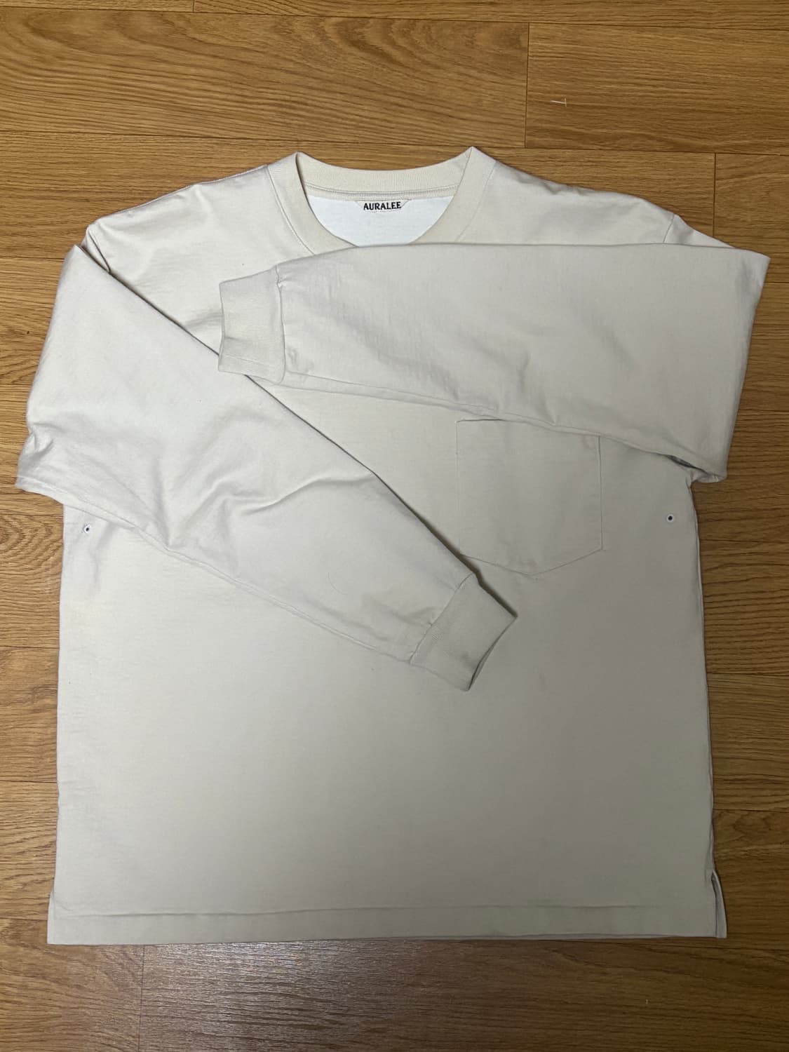 오아리 스웨트셔츠 상품이미지1