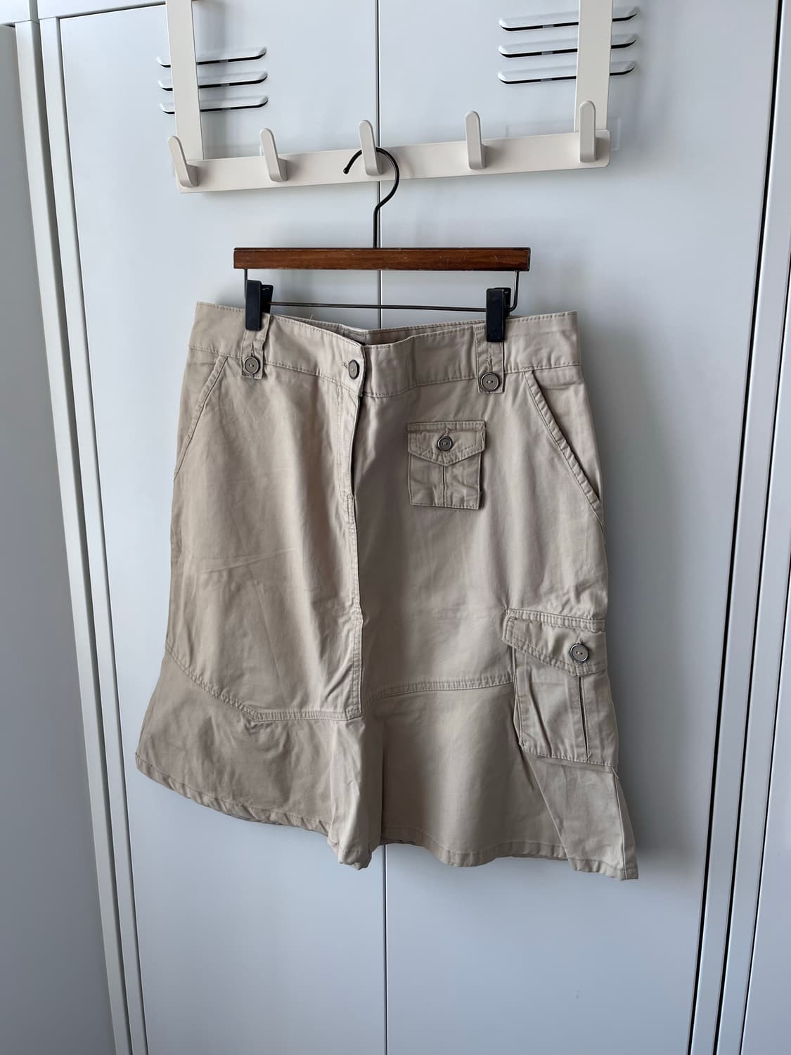 H&m logg 베이지 로우라이즈 카고 미디 스커트 상품이미지7