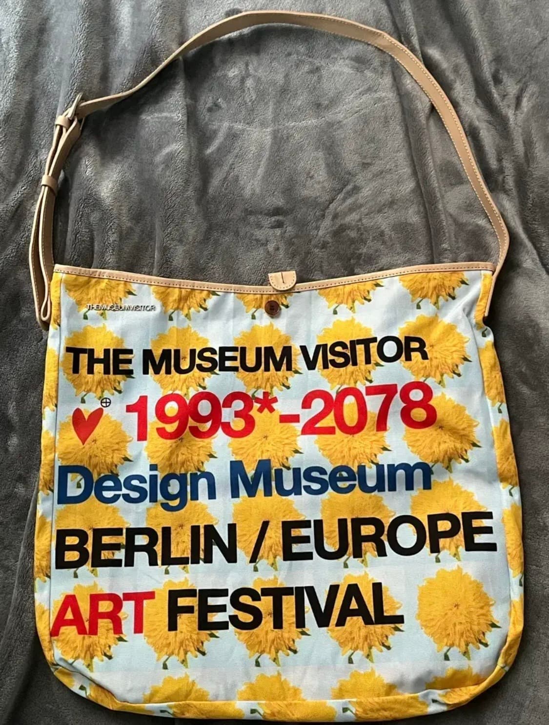 더뮤지엄비지터 플라워 토트백 상품이미지4