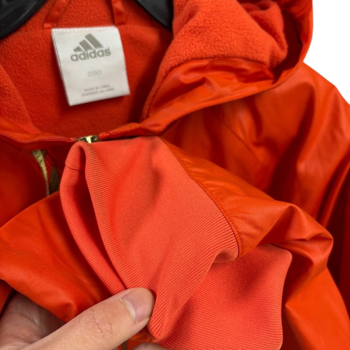 아디다스 우먼 내피 후드 바람막이 상품이미지3