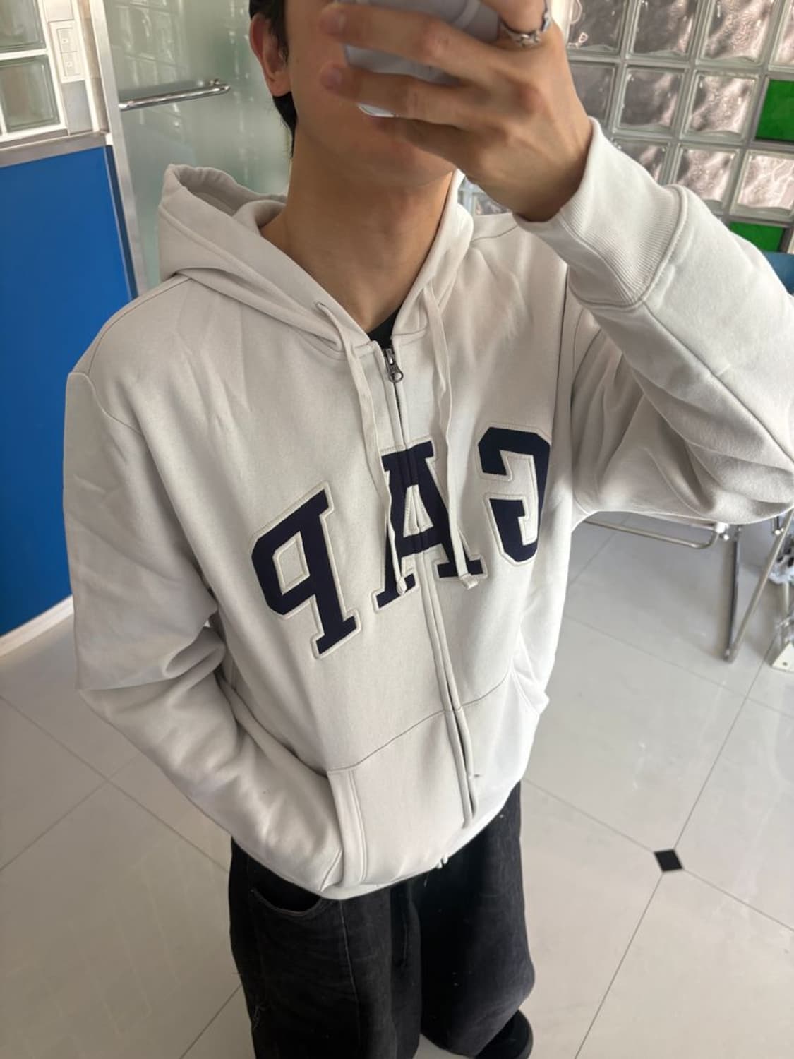 LOGO ZIPUP HOO 릴랙스 로고 지퍼 후드티 상품이미지1