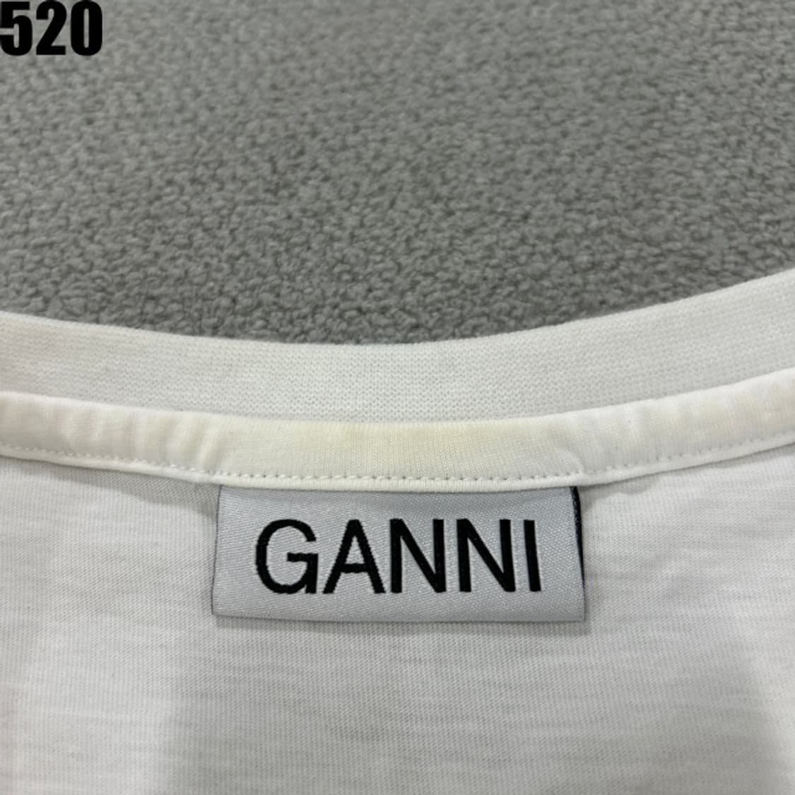 GANNI 화이트 반팔티  상품이미지2