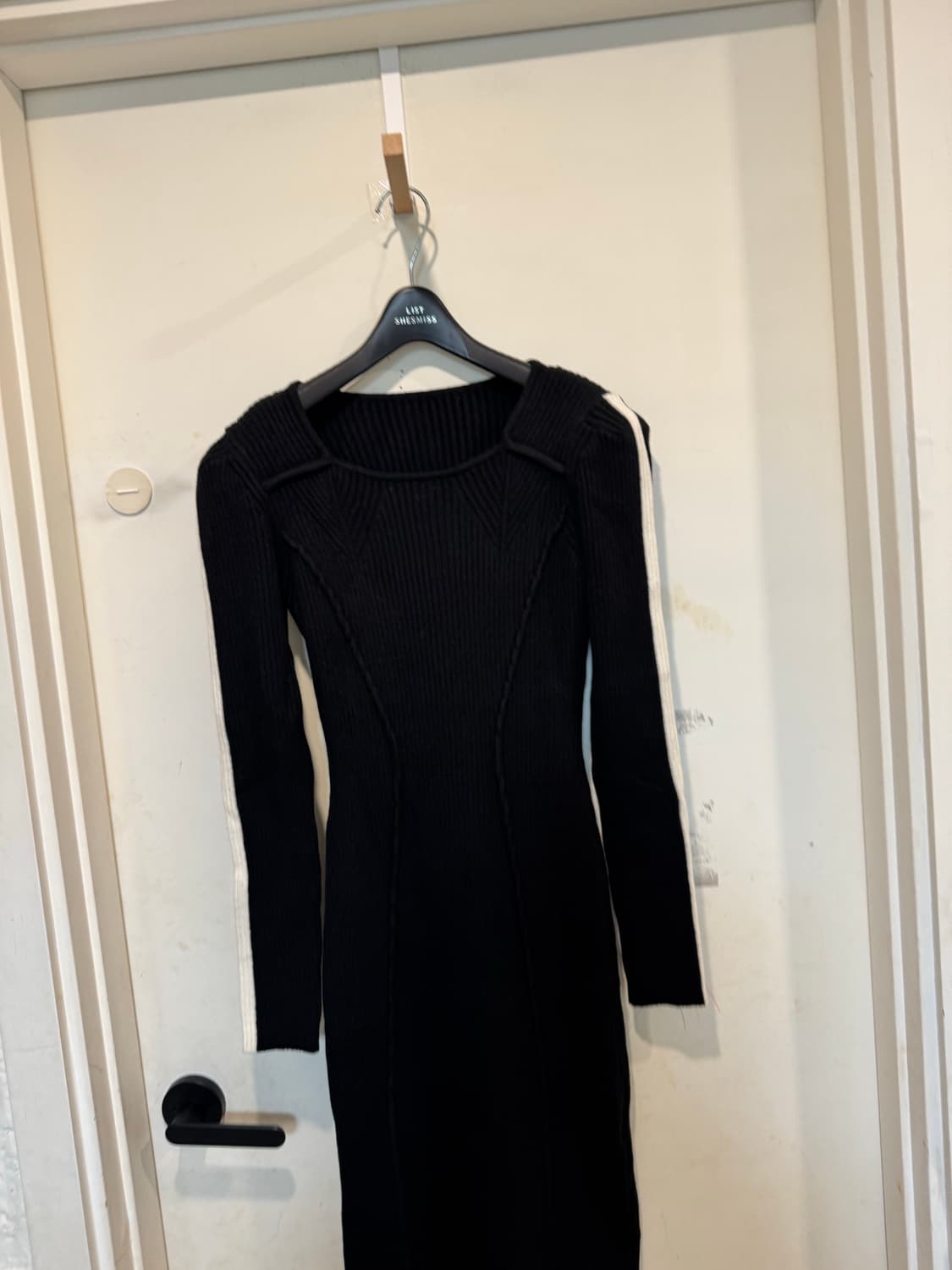 jull log 줄로그 필레오 니트 롱원피스 상품이미지2