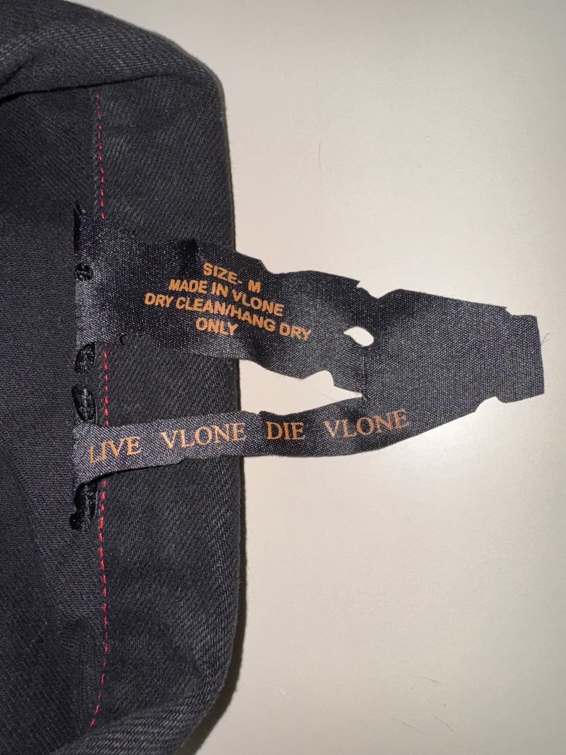 VLONE 브이론 프렌즈 데님 자켓 미판 M사이즈 상품이미지3
