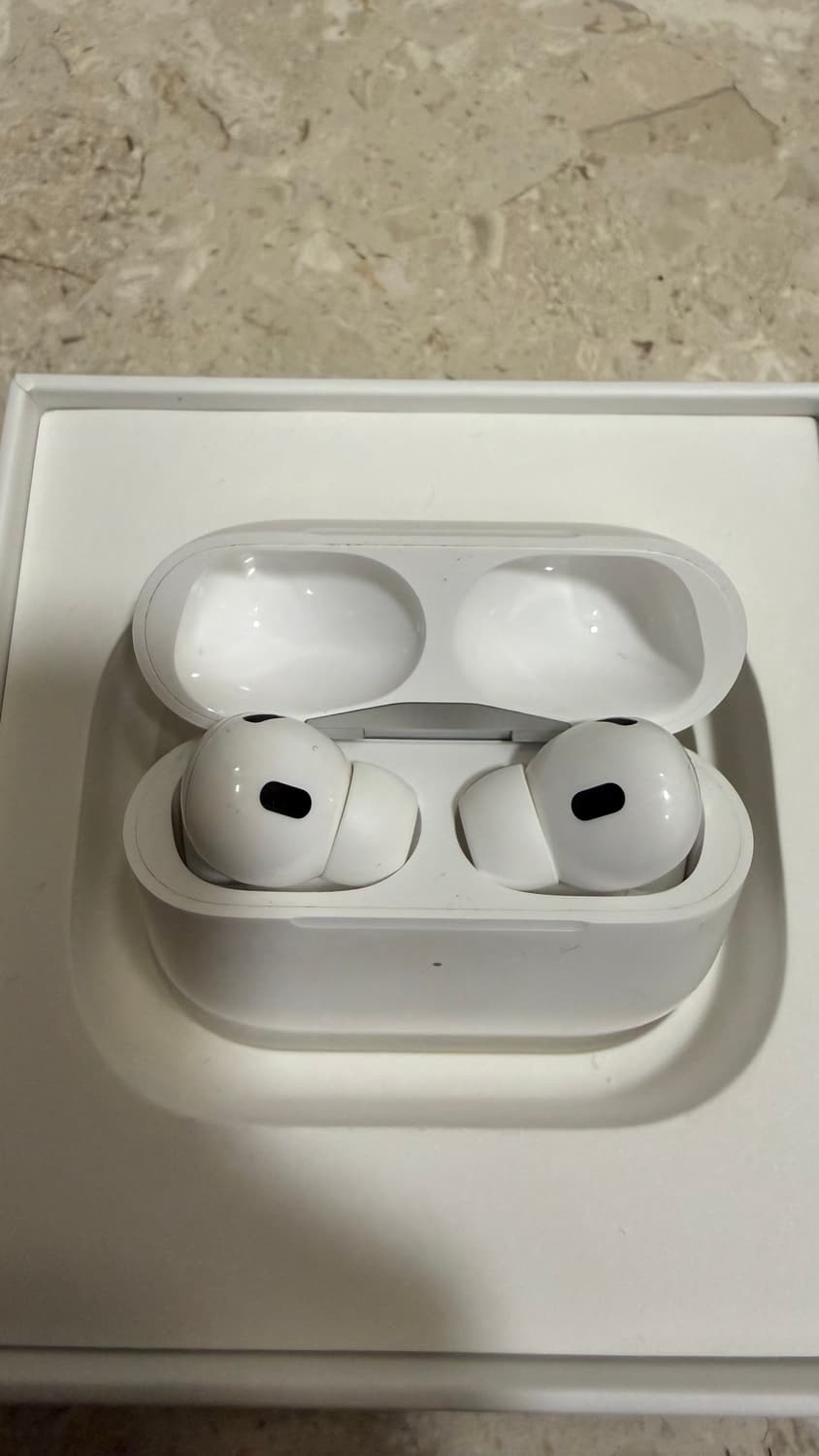 에어팟 프로 2세대 라이트닝 풀박스 상품이미지2