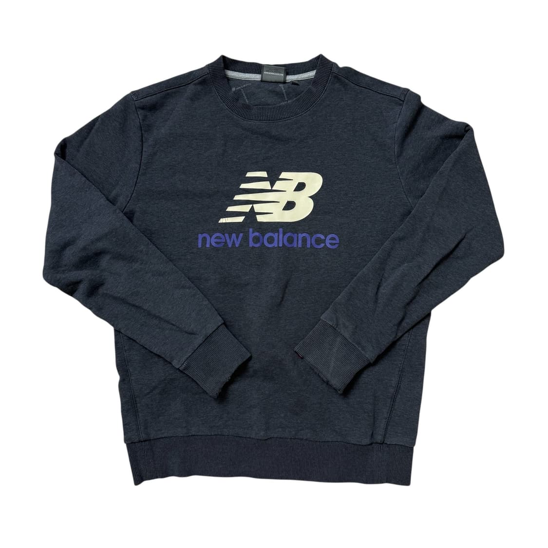 뉴발란스 맨투맨 상품이미지1