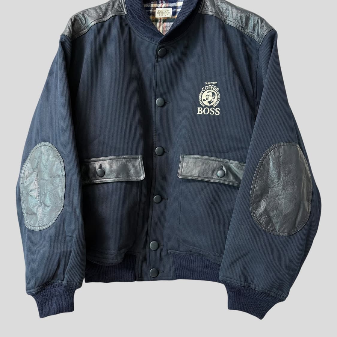 (L)산토리 보스 커피 카우레더 봄버자켓 상품이미지4
