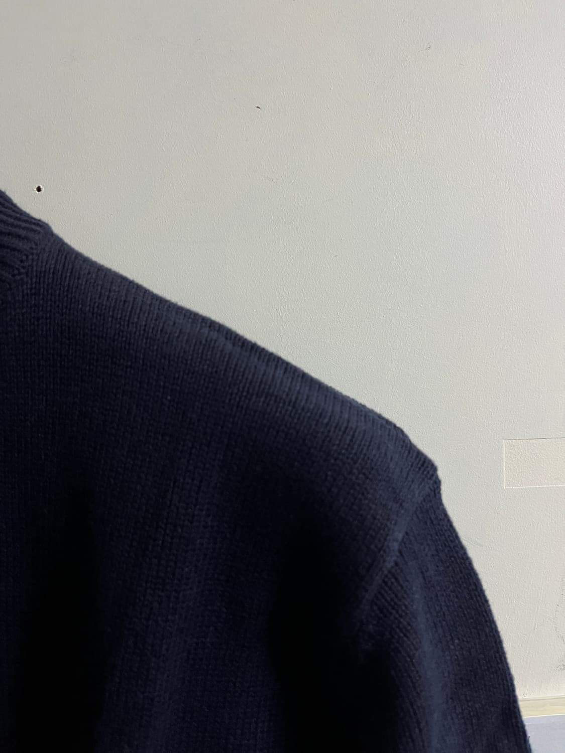 커스텀어클락 네이비 니트 상품이미지3