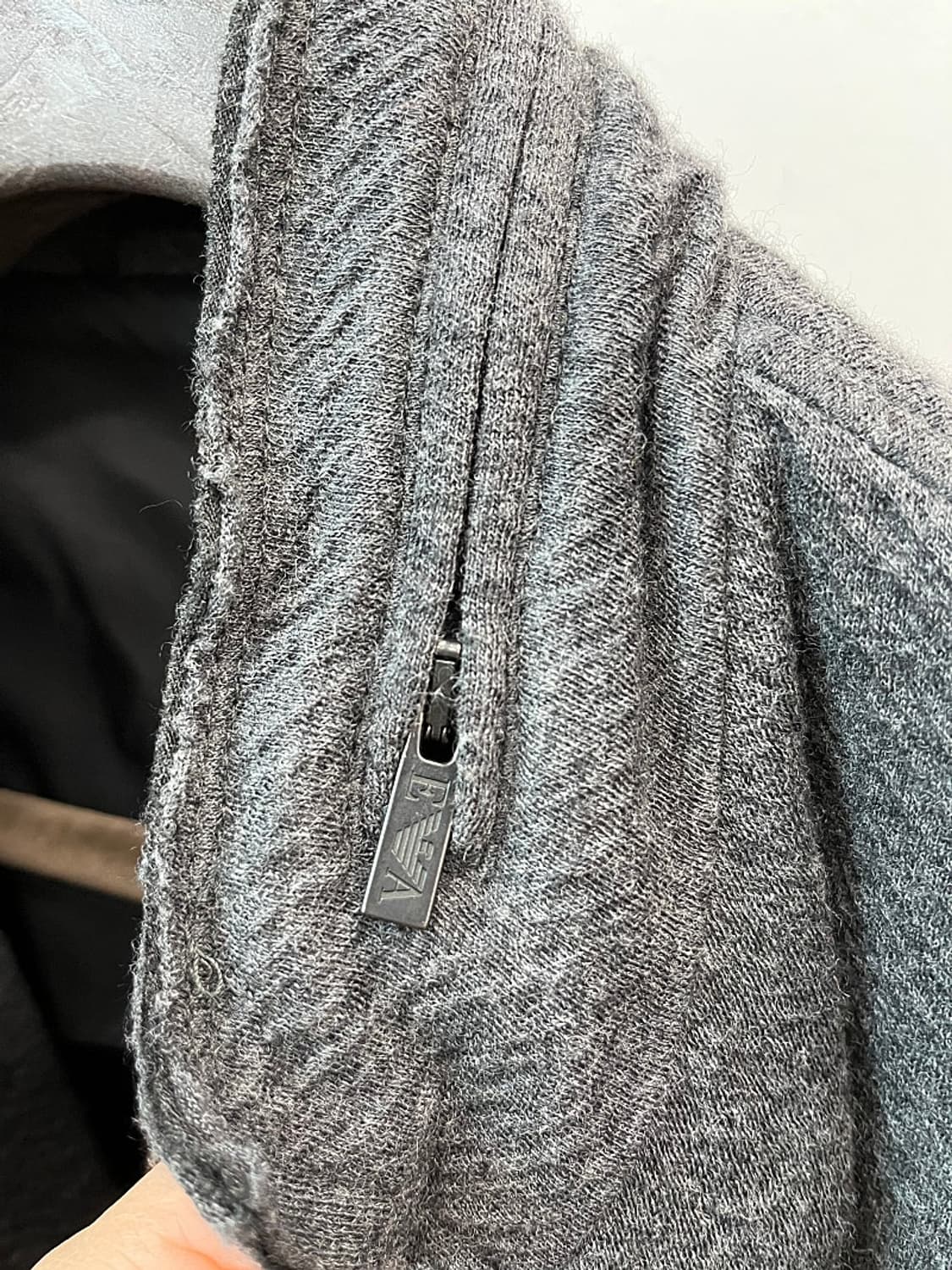 105-110) 엠포리오알마니 부클 니트자켓  상품이미지6