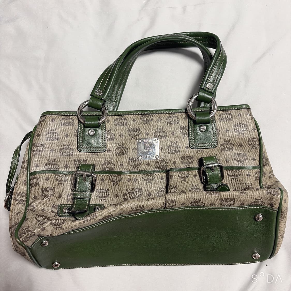 MCM 엠씨엠 로고 숄더백 토트백 그린 상품이미지1