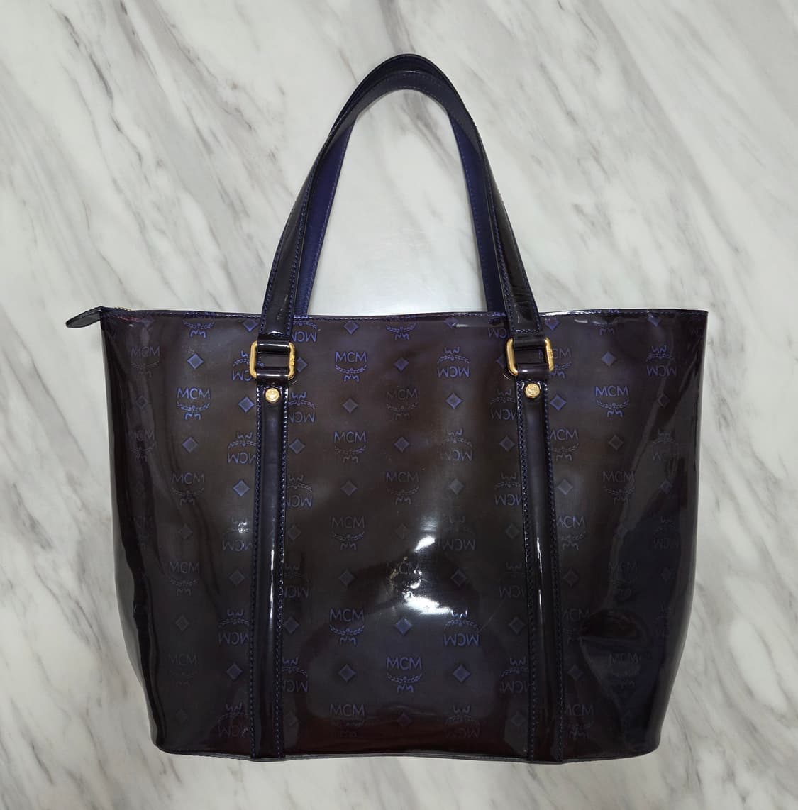 MCM 비세토스 에나멜 토트백 상품이미지2
