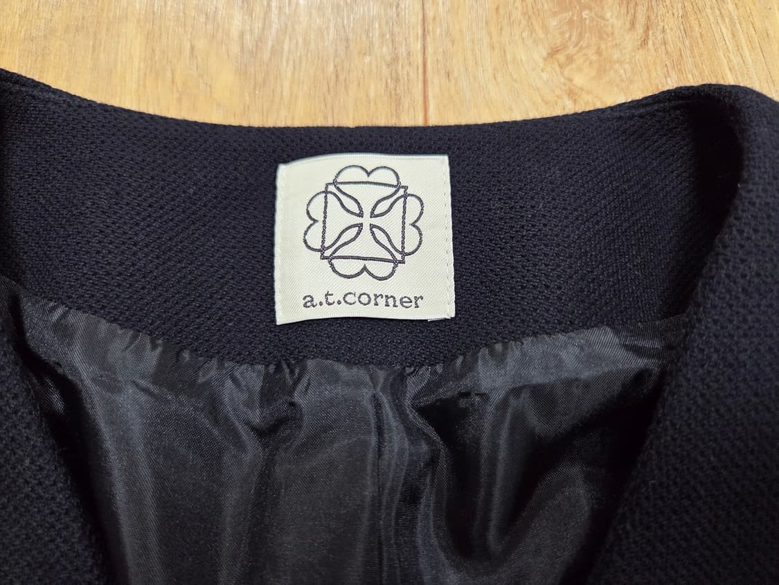 앳코너(at.corner) 트위드 V넥 2버튼 크롭자켓 55 상품이미지7